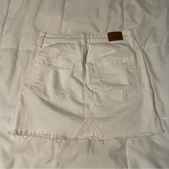 American Eagle White denim distressed skirt - Picture 2 of 4